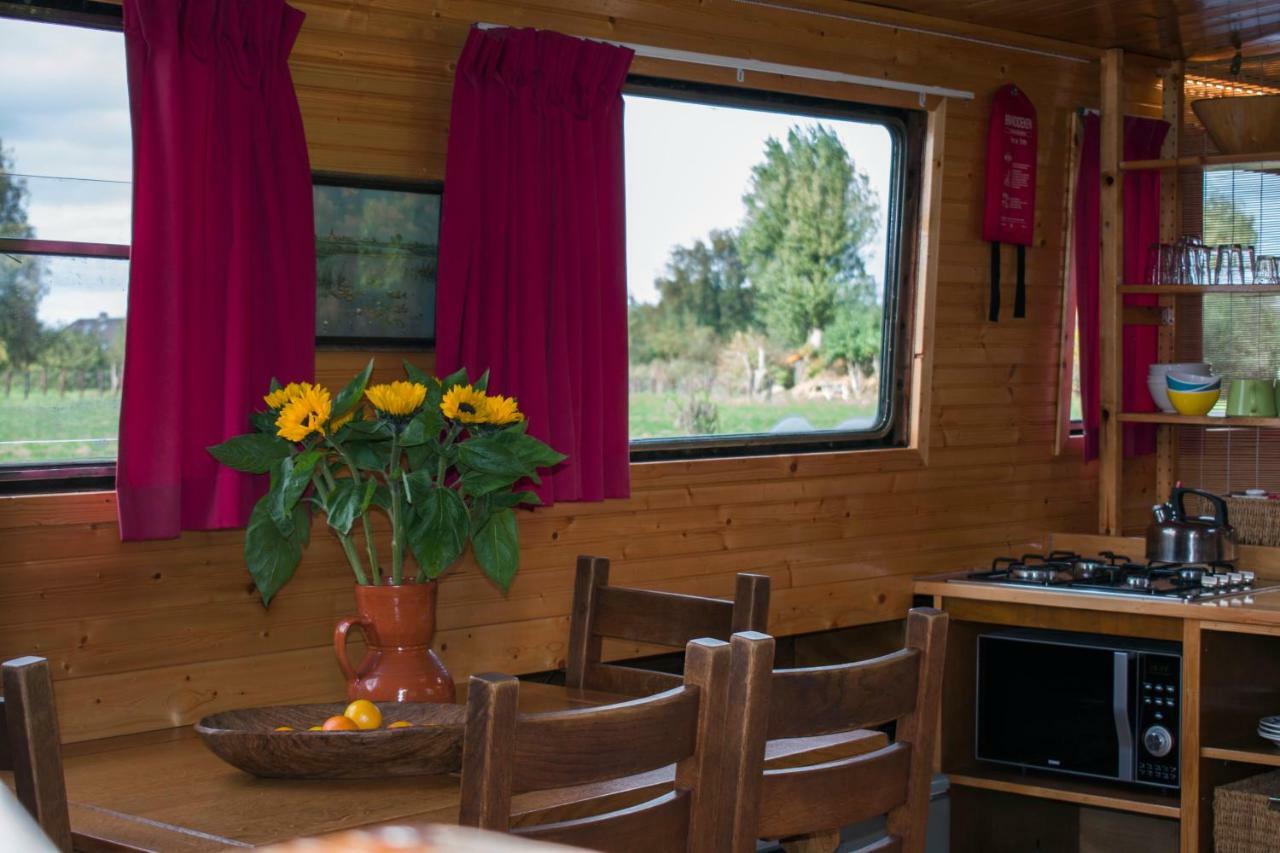 Houseboat Vinkeveen Buitenkant foto
