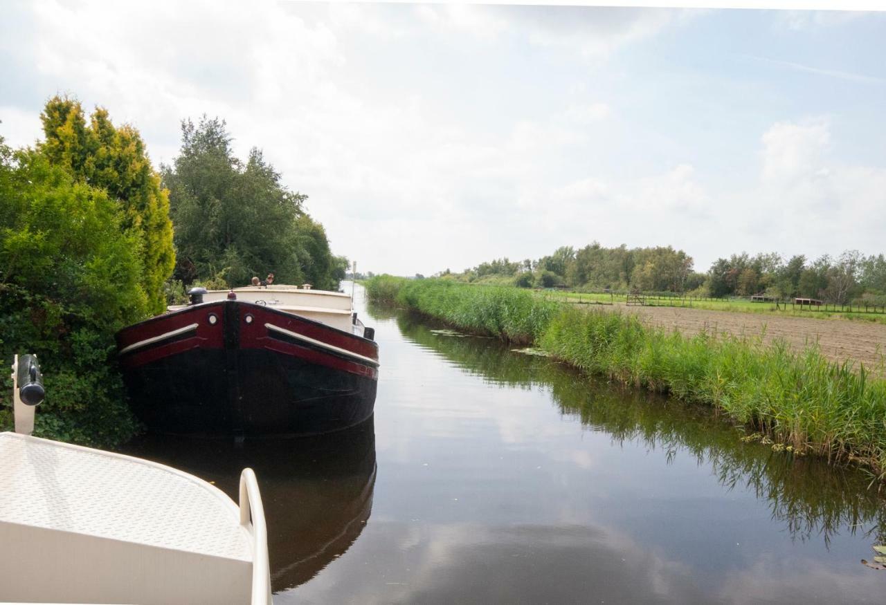 Houseboat Vinkeveen Buitenkant foto
